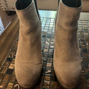 Sorel Women's Tan Ankle Boots